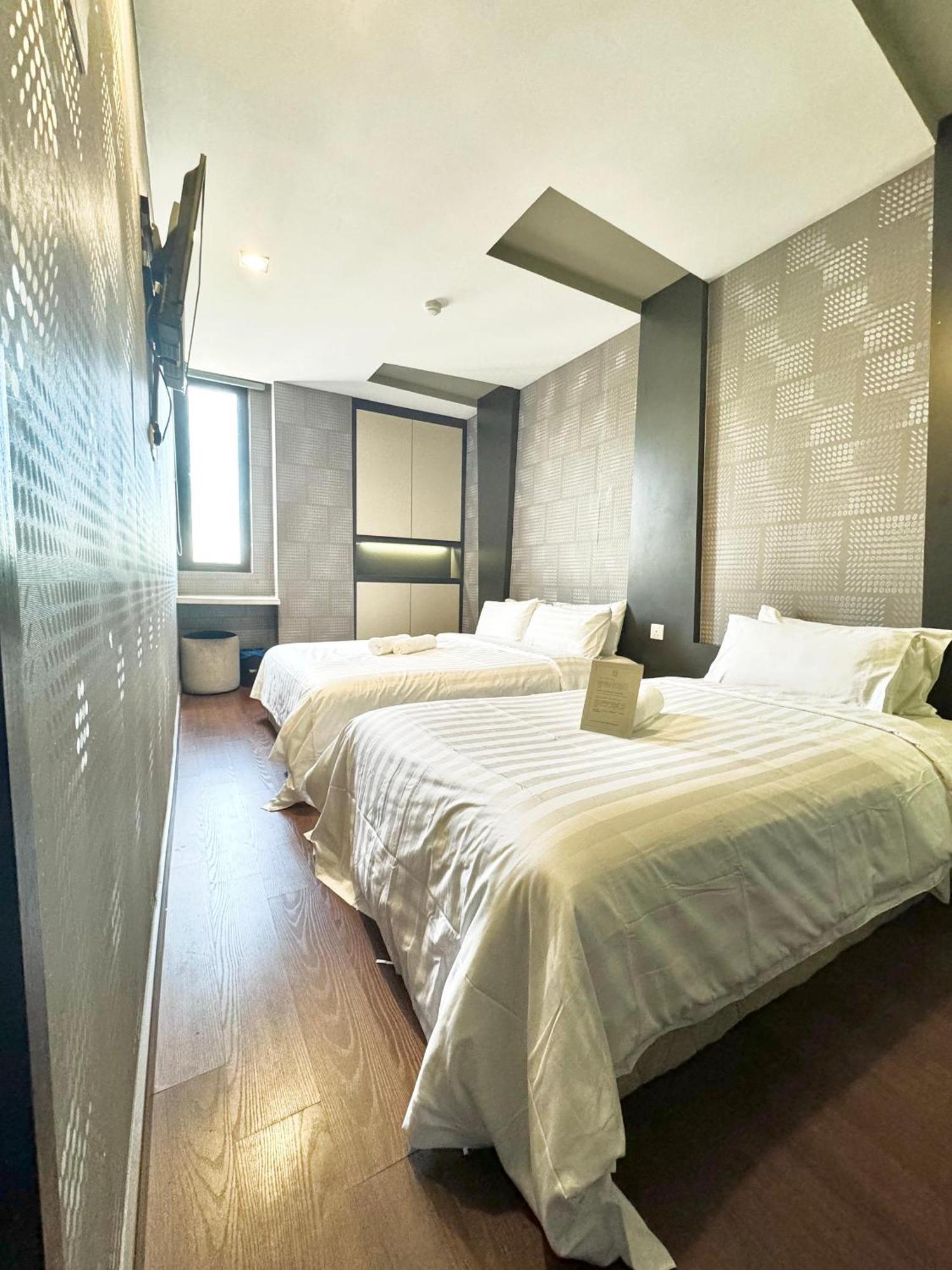 Hotel Zamburger Legenda Johor Bahru Exterior foto