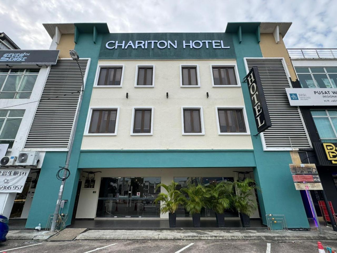 Hotel Zamburger Legenda Johor Bahru Exterior foto