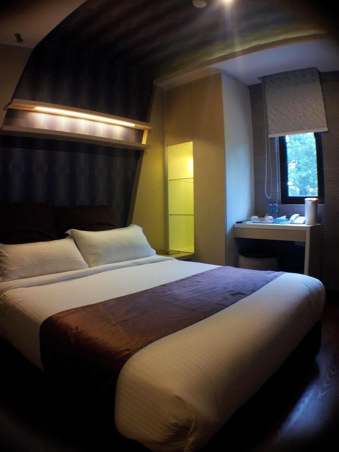 Hotel Zamburger Legenda Johor Bahru Exterior foto